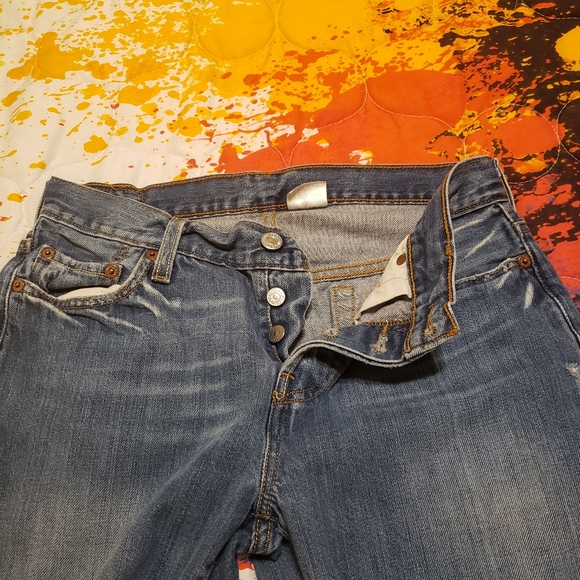 Womens Levi's 501 Buttonfly Jeans, Size 6. Straight leg. - Picture 2 of 2